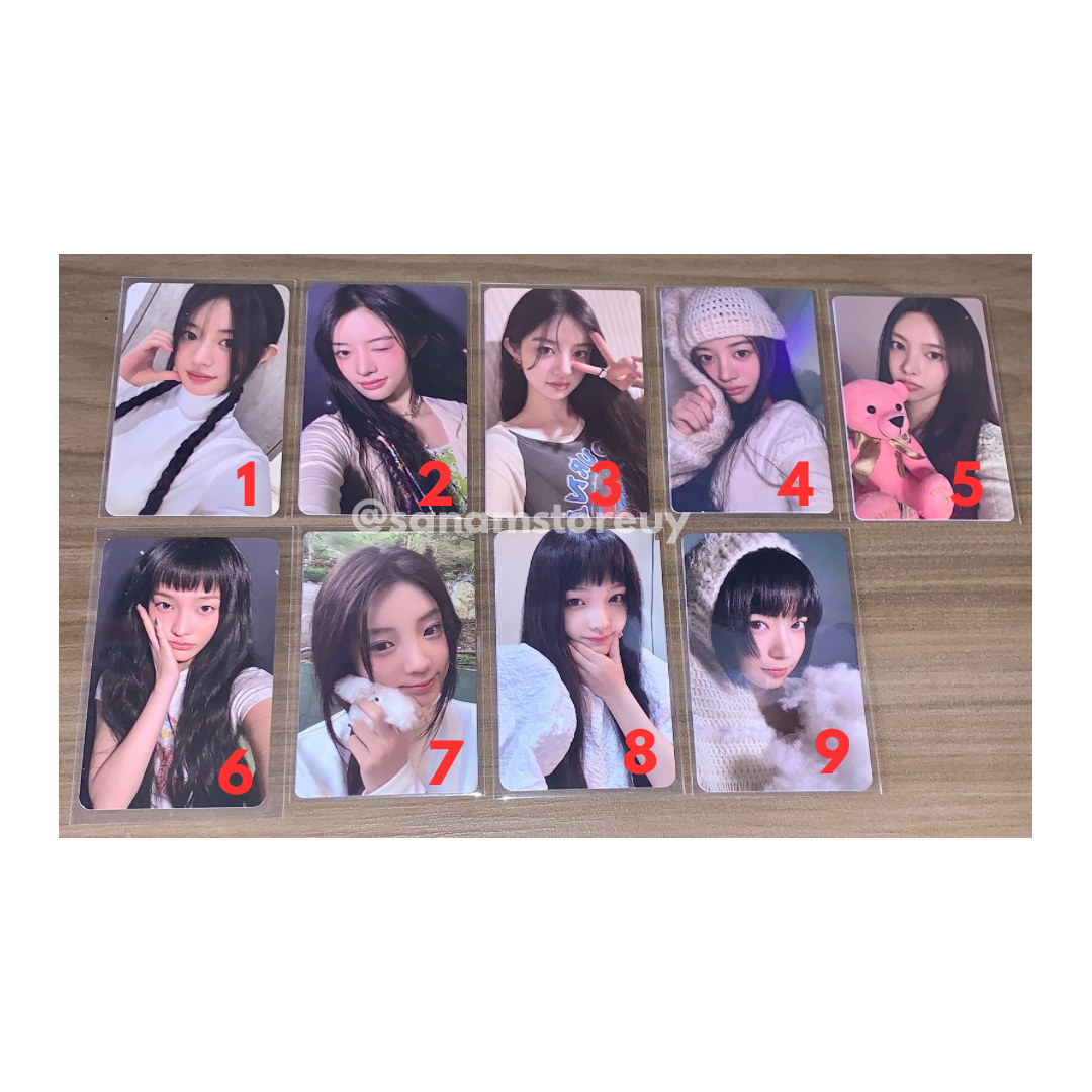 ILLIT Photocards